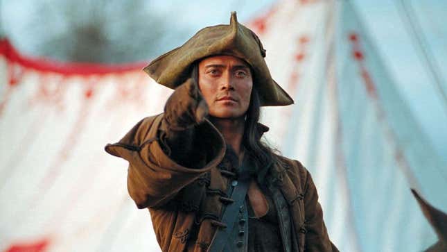 Mark Dacascos pointing in brotherhood of the wolf.