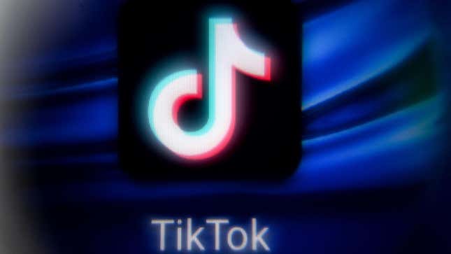 Image for article titled TikTok Testing Feature That Lets You Stream Live From Your PC