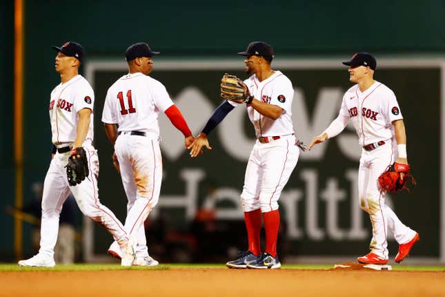 Red Sox outfielder Jackie Bradley Jr. enjoys trying to pack his bags for  Boston 