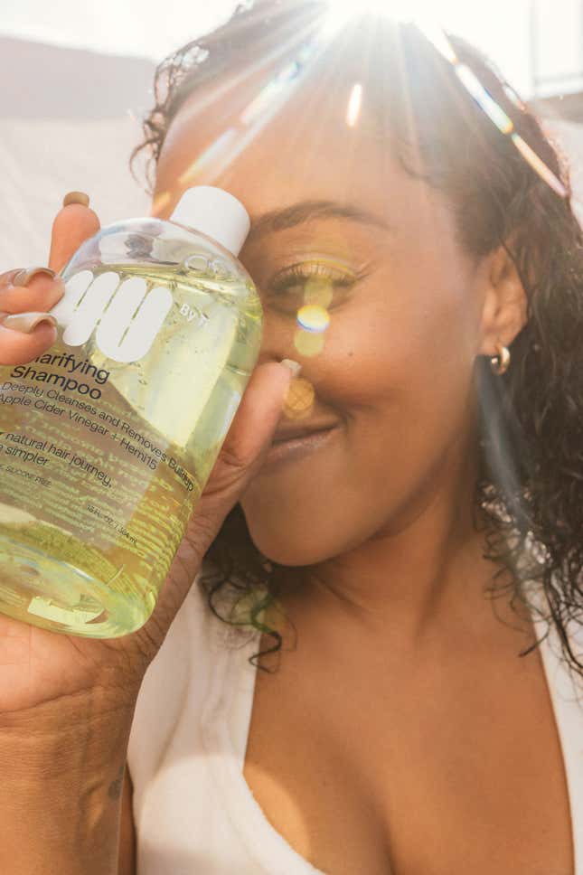 Image for article titled Tia Mowry's New Natural Hair Care Brand is a Labor of Love