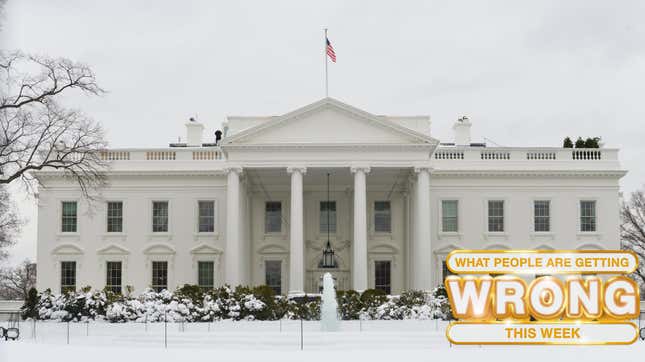 Picture of the white house on a snowy day
