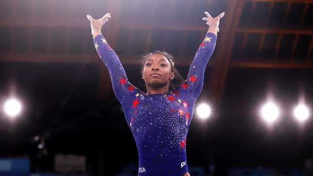 Image for article titled Simone Biles Admits to Having &#39;Weight of the World on My Shoulders&#39; After Rough Olympic Debut