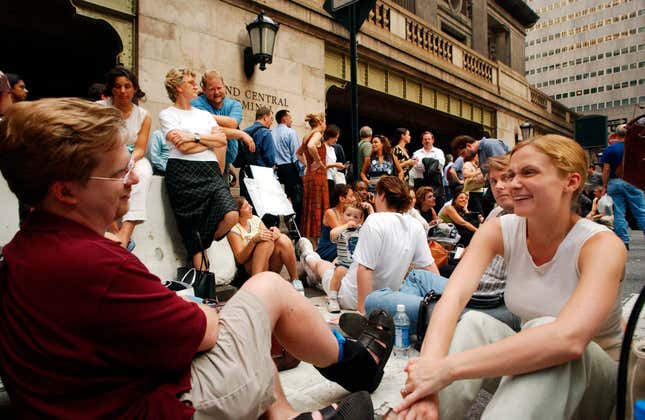 Image for article titled What New York looked like without electricity in 2003