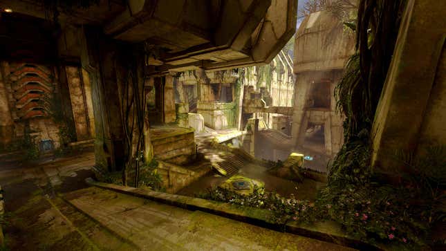 Ein Screenshot von Forbidden zeigt überwucherte Forerunner-Ruinen.