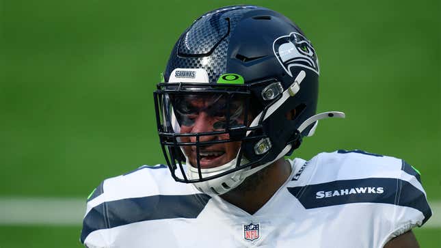 Image for article titled Seahawks Offensive Lineman Confused By Complicated Scheme Requiring Him To Make Block
