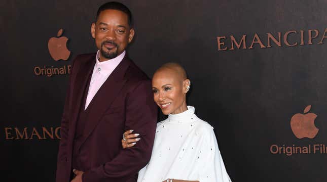 Image for article titled Jada Pinkett Smith Teases the Return of Red Table Talk