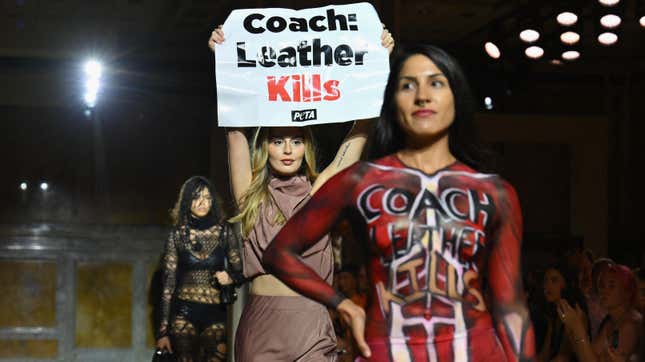 Image for article titled The Top 9 Catwalk Crashers of All Time, Ranked by Their Runway Walks