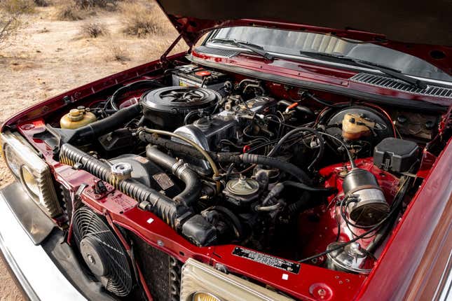 Image for article titled This Mercedes-Benz Diesel Wagon Has 782,000 Miles And Still Looks Mint