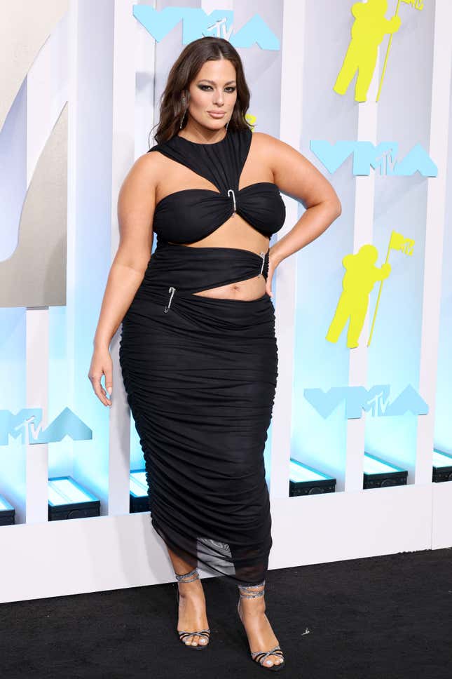 Image for article titled The 2022 VMAs Red Carpet: All the Otherworldly Looks and the Ones That Failed to Launch