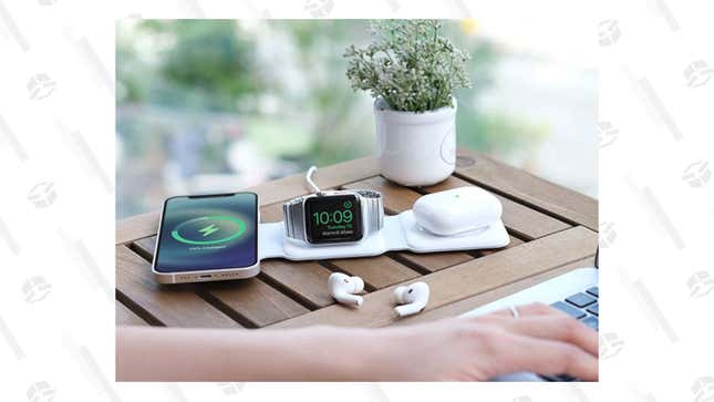 Grab Yourself This MagStack Foldable 3-In-1 Wireless Charging Station For 35% Off
