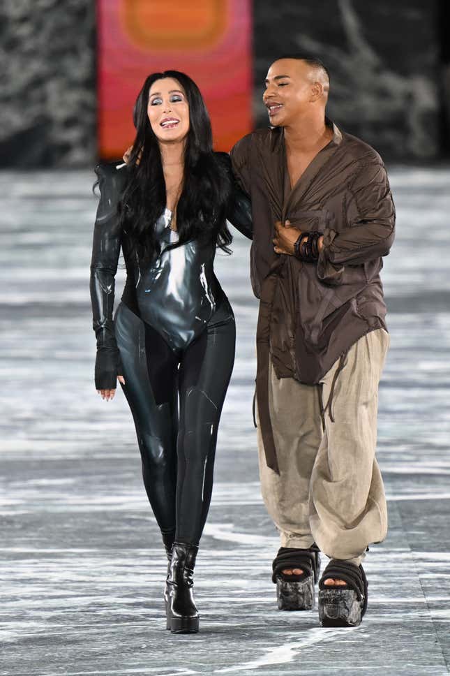 Image for article titled Paris Fashion Week 2022: Cher!