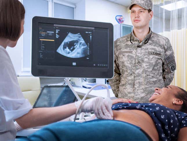 Image for article titled Military Recruiter Shows Up To Ultrasound