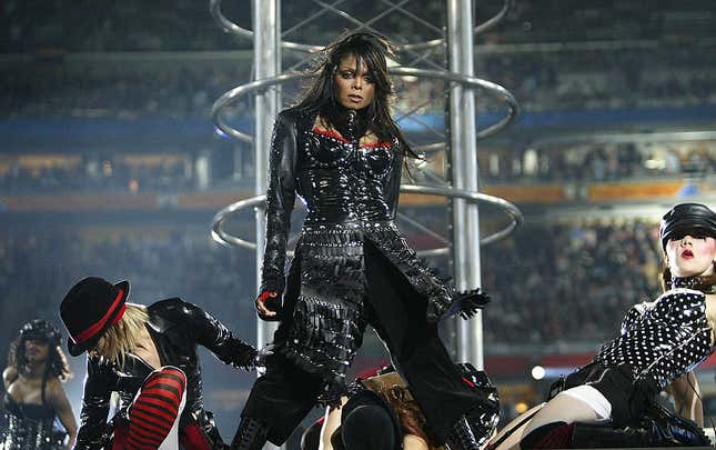 History behind the Super Bowl halftime show -- From Whitney