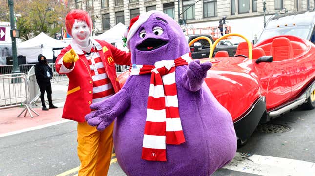 The Grimace risking his life next to a presumably COVID-positive Ronald McDonald