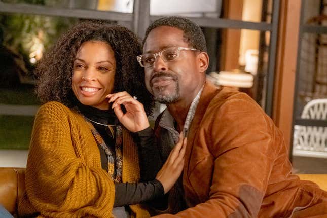 THIS IS US — “The Train” — Pictured: (l-r) Susan Kelechi Watson as Beth, Sterling K. Brown as Randall — (Photo by: Ron Batzdorff/NBC)
