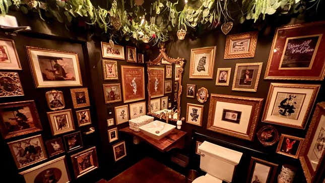 Image for article titled The 5 Most Beautiful Restaurant Bathrooms in America