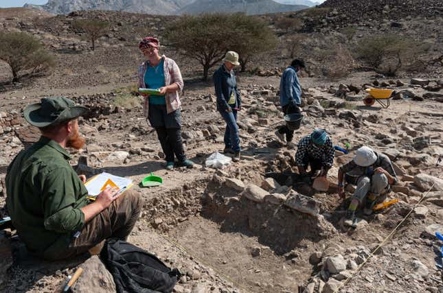 Imagen para el artículo titulado Encuentran un juego de tablero de 4.000 años de antigüedad en Omán