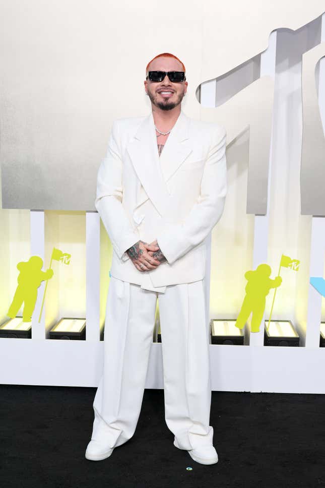 Image for article titled The 2022 VMAs Red Carpet: All the Otherworldly Looks and the Ones That Failed to Launch