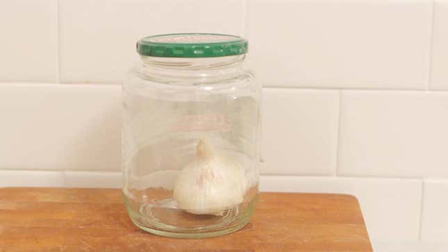Image for article titled 13 Better Ways to Cook With Garlic