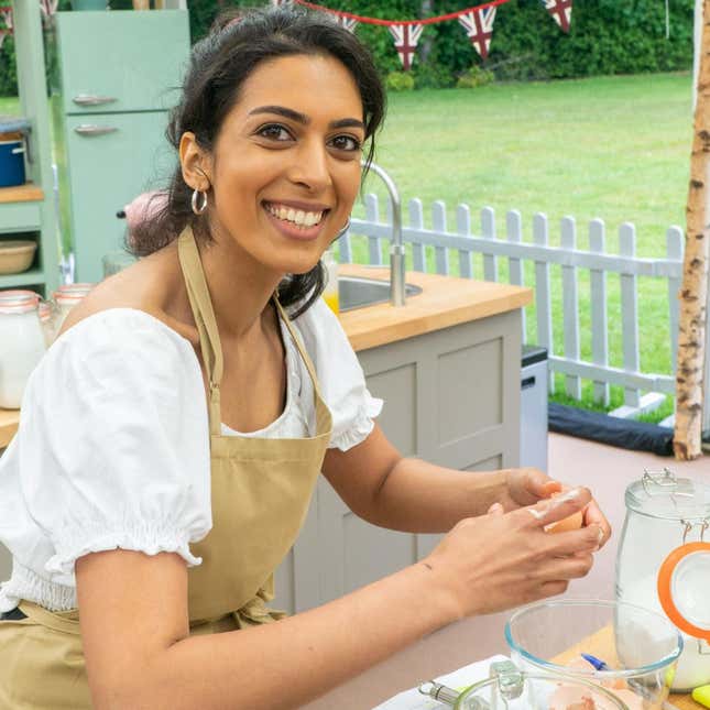 Crystelle from The Great British Baking Show season 12