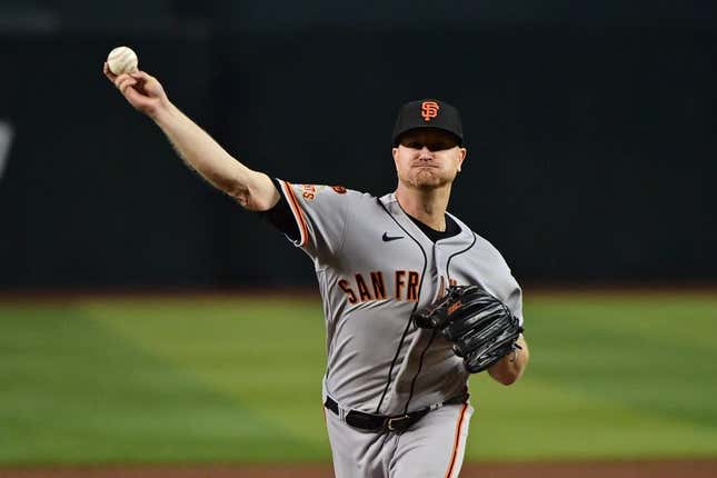 SF Giants recall RHP Sean Hjelle from Triple-A for doubleheader