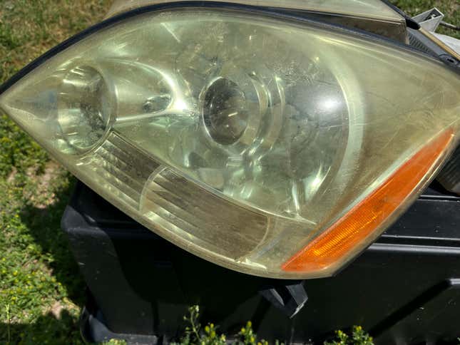 Image for article titled TikTok's Favorite Chinese Car Cleaner Spray Doesn't Work