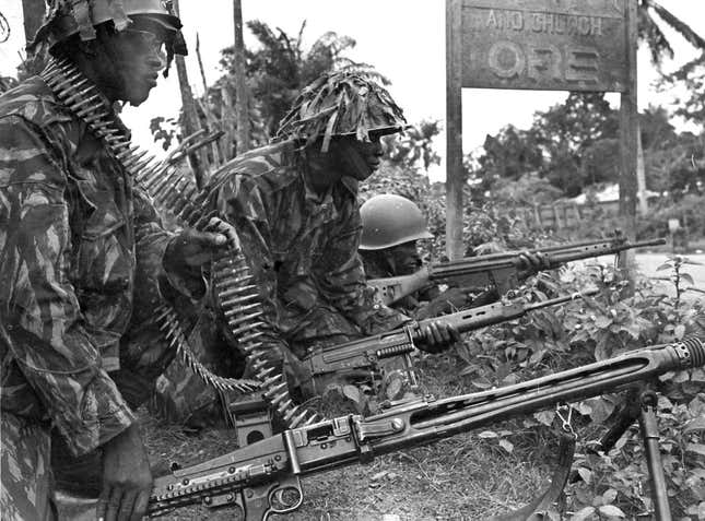 Nigerian federal troops heading towards the Biafra region in 1967