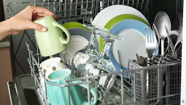 Image for article titled How to Get Your Dishes Cleaner and Drier, Every Time
