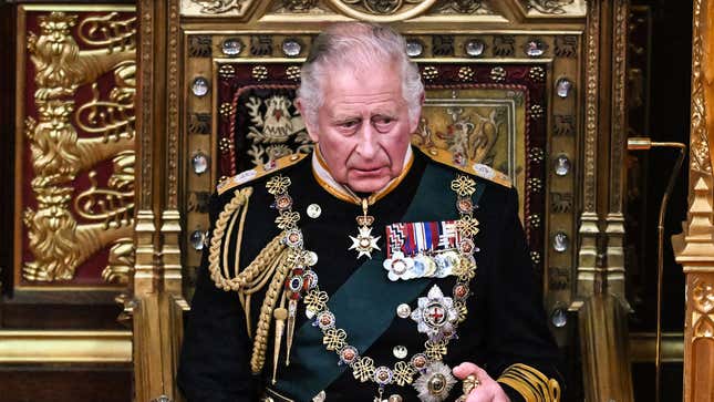 Image for article titled Palace Staff Decides Not To Pack Up Funeral Stuff Just Yet After Seeing King Charles Up Close