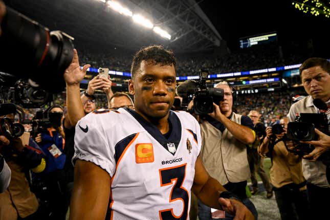 Russell Wilson Broncos GIF - Russell Wilson Broncos Broncos Country Lets  Ride - Discover & Share GIFs