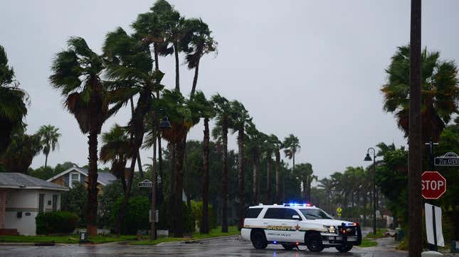 Hurricane Ian forces Rays to alter postseason ticket-sale schedule