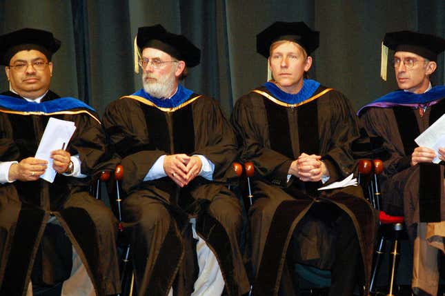 Male professors are seen as smarter by students.