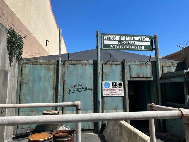 Imagen para el artículo titulado Primer vistazo a las casas de Last of Us y Stranger Things en Halloween Horror Nights