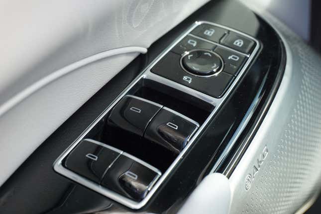 Image for article titled The 2023 Cadillac Lyriq Shows What GM Can Do When it Really Tries