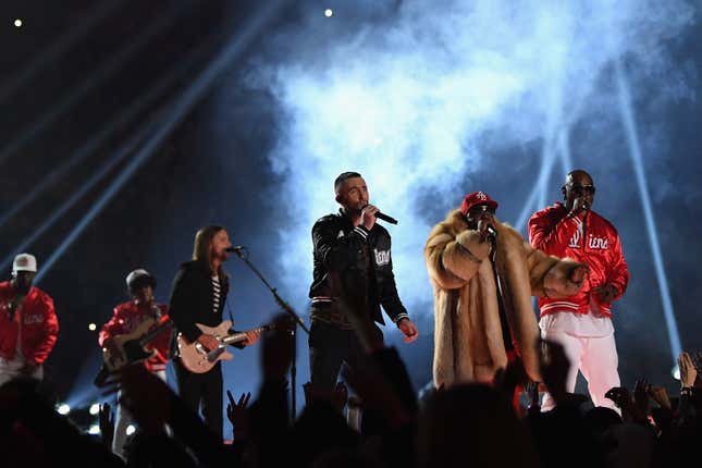 Bruno Mars, Beyonce upstage Coldplay at Super Bowl halftime show