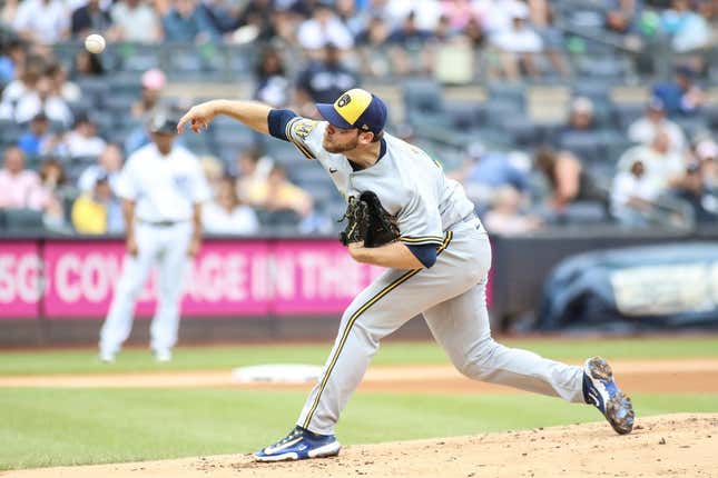 Burnes and Hader team up for the Brewers' first no-hitter since 1987