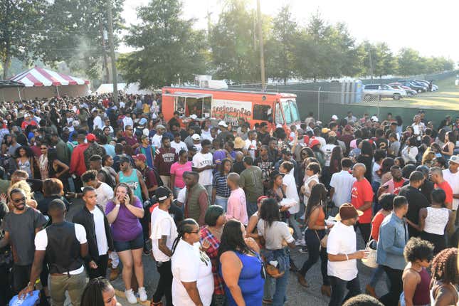 Tailgating at SpelHouse homecoming in 2016