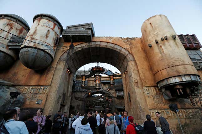 Image for article titled Photos: Inside Disney’s new Star Wars theme park