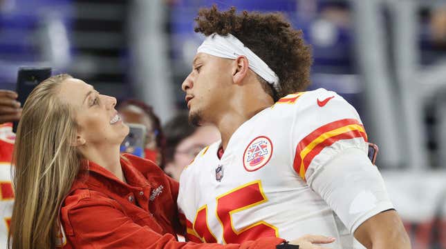 Video shows what Patrick Mahomes told Joe Burrow after game