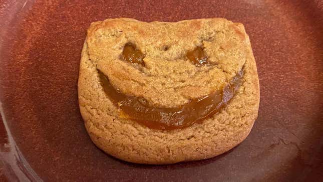 Pumpkin Delights have a gingerbread cake and pumpkin filling. They’re individually wrapped.