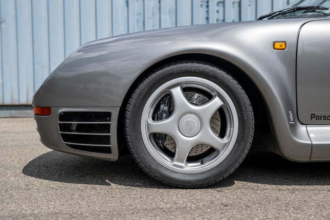 The front wheel and brake package of the Porsche 959