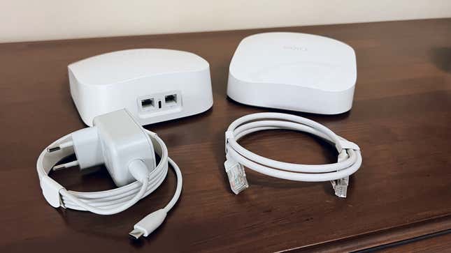 Imagen para el artículo titulado Probamos Eero Pro 6, el sistema de Wi-Fi 6 en malla que se configura en un minuto