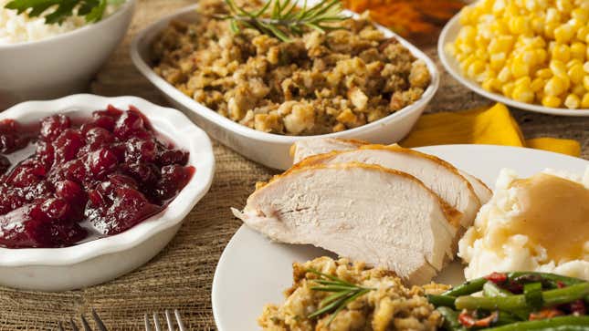 Image for article titled 13 Foods That Should Be Banned From the Thanksgiving Dinner Table, According to Lifehacker Readers