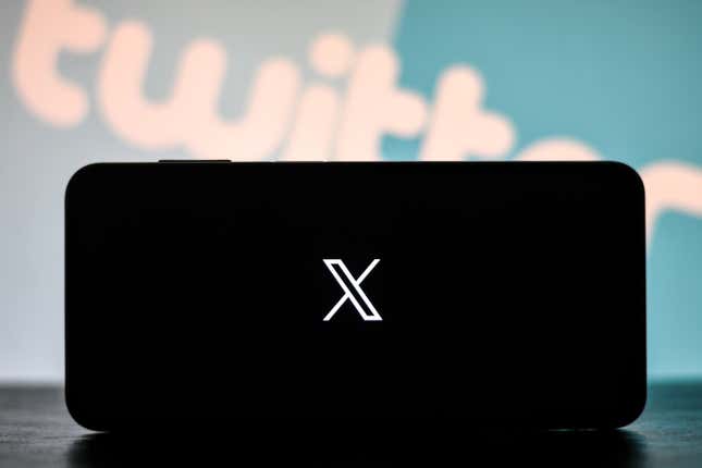 Image for article titled Twitter&#39;s CEO Makes New Excuses for Musk&#39;s Dumb &#39;X&#39; Rebranding