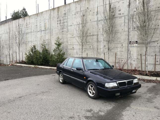 Image for article titled Dodge Ramcharger, Suzuki B-King, Lancia Thema 16V Turbo: The Dopest Cars I Found For Sale Online