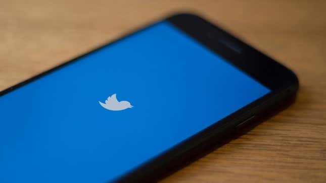 Image for article titled Most Controversial Texts Sent To Elon Musk About Twitter