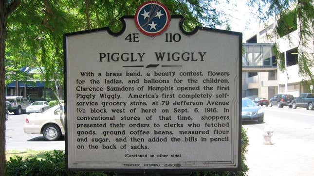 Plaque commemorating the first Piggly Wiggly grocery store location in Memphis