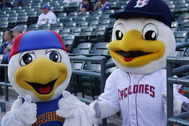 Image for article titled The boys of… spring? Full-season baseball back in Brooklyn for the first time since 1957