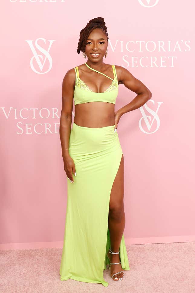 Image for article titled NYFW: Black Celebs Showed up at The Victoria&#39;s Secret Fashion Show