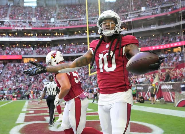 Arizona Cardinals wide receiver DeAndre Hopkins (10) celebrates after a catch against the Seattle Seahawks during the first quarter at State Farm Stadium in Glendale on Nov. 6, 2022.